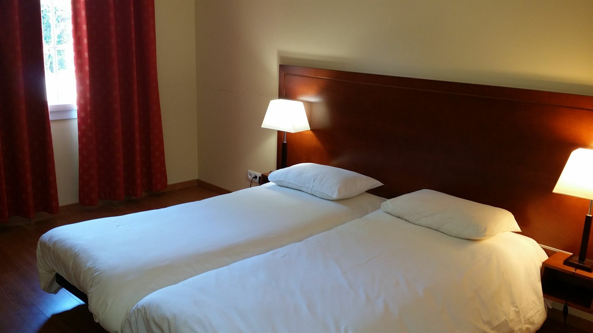 Residence Les Jardins De Лурд Екстер'єр фото